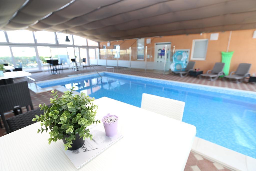 Apartments Peris Resort ノヴァリャ エクステリア 写真